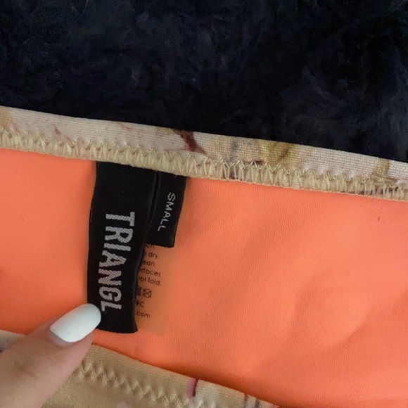 TRIANGL Bikini — army green & floral - Picture 6 of 6